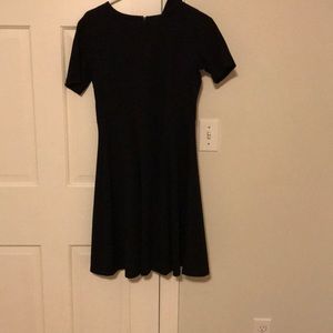 Short sleeve black dress